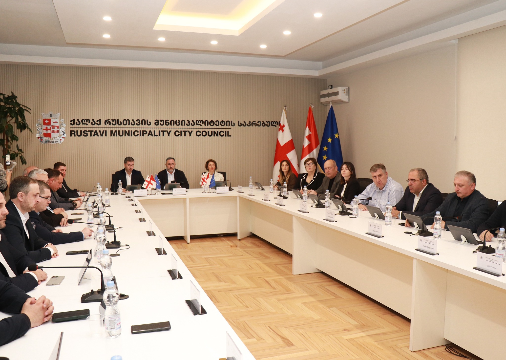 მერვე მოწვევის საკრებულოს სხდომა გაიმართა