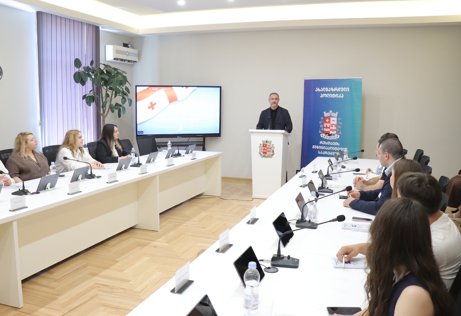 მამუკა რეხვიაშვილის ქარდი