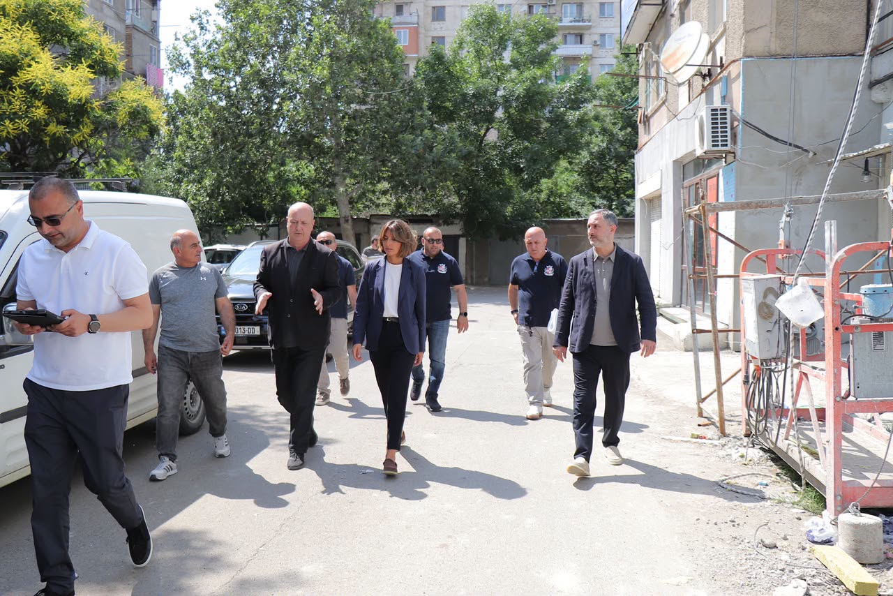 მესხიშვილის ქუჩაზე  კორპუსების ენერგოეფექტური რეაბილიტაციის მეორე ეტაპი მიმდინარეობს