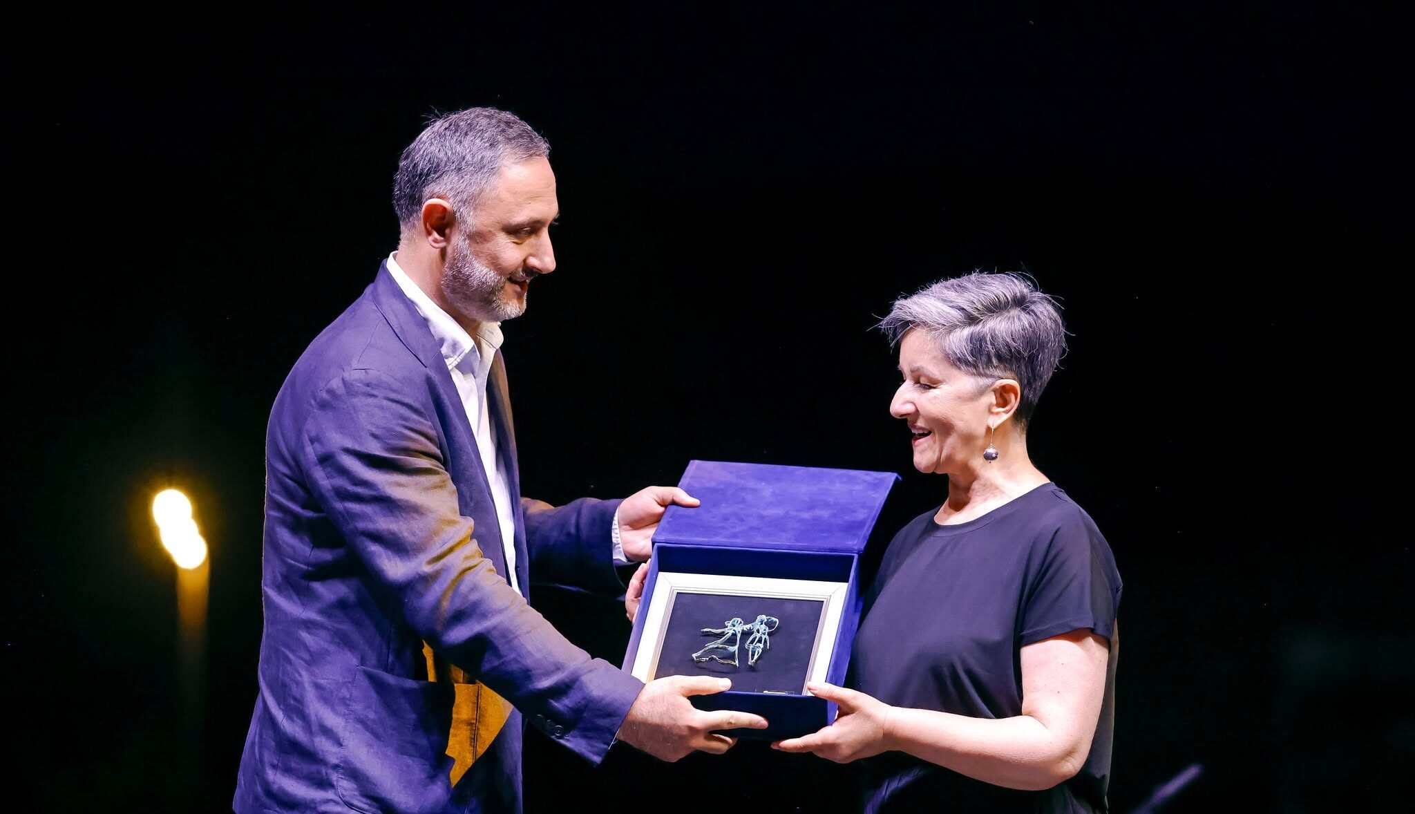 მამუკა რეხვიაშვილმა ქართული დიასპორის წარმომადგელი ანსამბლები დააჯილდოვა